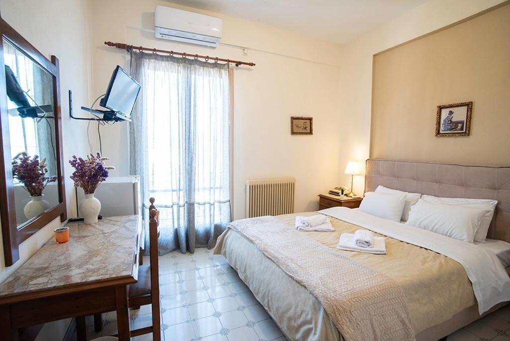 Koukonas Hotell Galaxídhion Exteriör bild