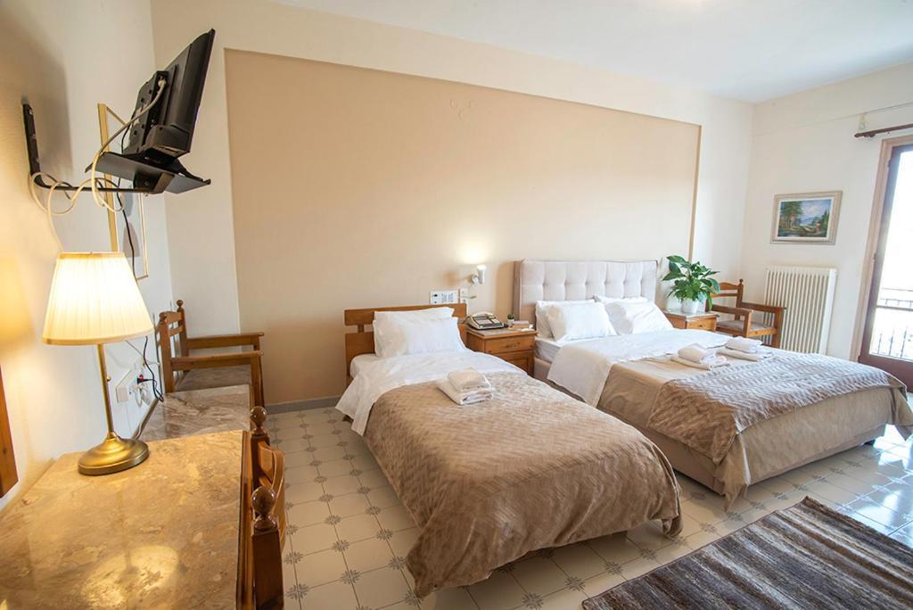 Koukonas Hotell Galaxídhion Exteriör bild