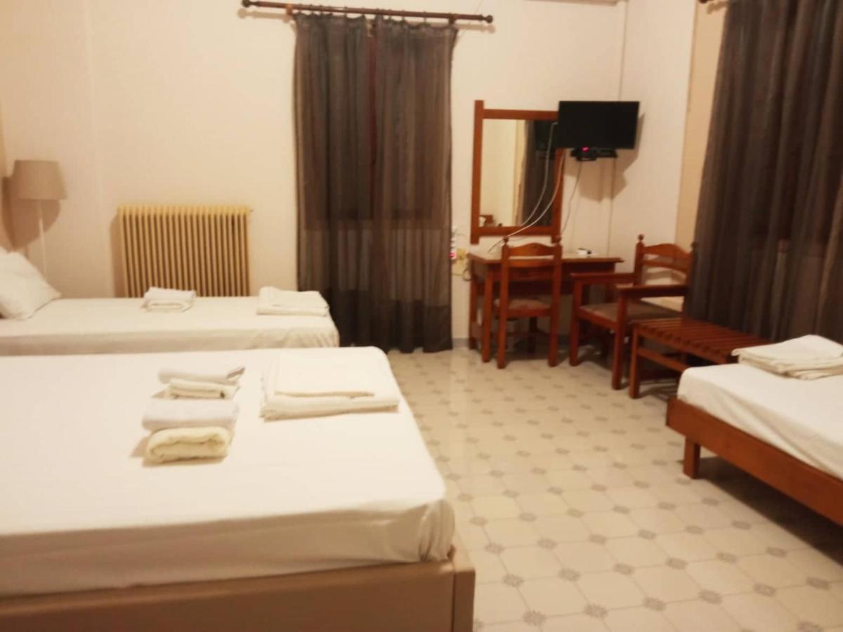 Koukonas Hotell Galaxídhion Exteriör bild
